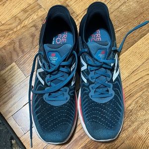 New Balance 860v11 Mens size 13